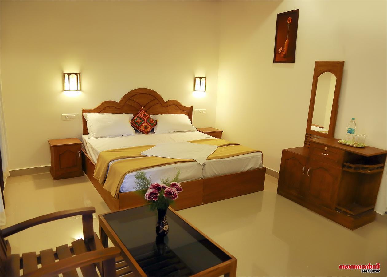 Holiday Villa Thekkady Luaran gambar